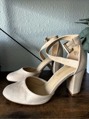 Dream Pairs Women's Beige Ankle-Strap Block Heel Pumps Size 8 Elegant Feminine